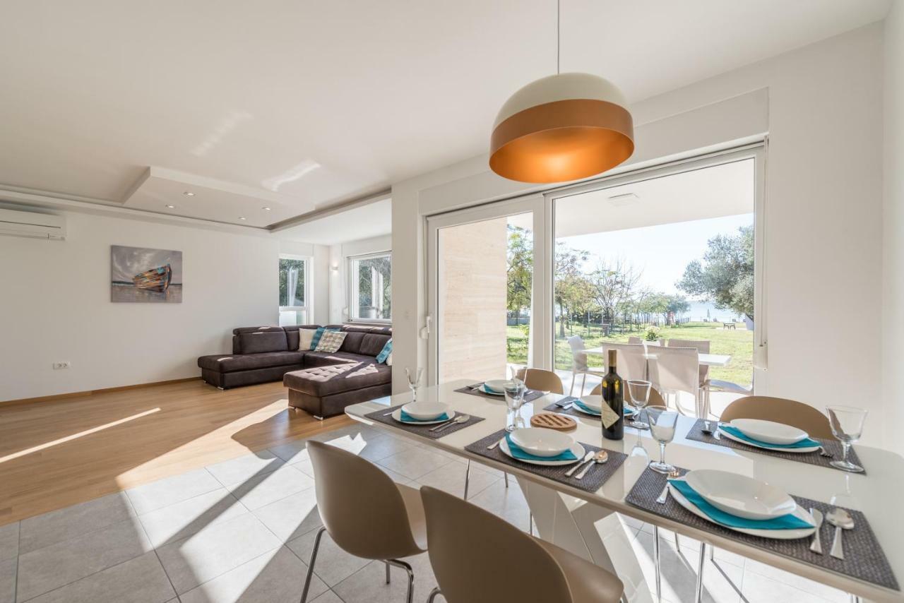 Villa Amfora - First Row By The Sea 비빈제 외부 사진