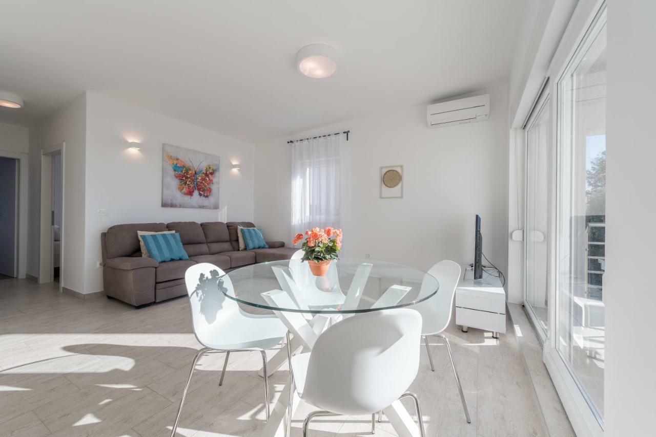 Villa Amfora - First Row By The Sea 비빈제 외부 사진